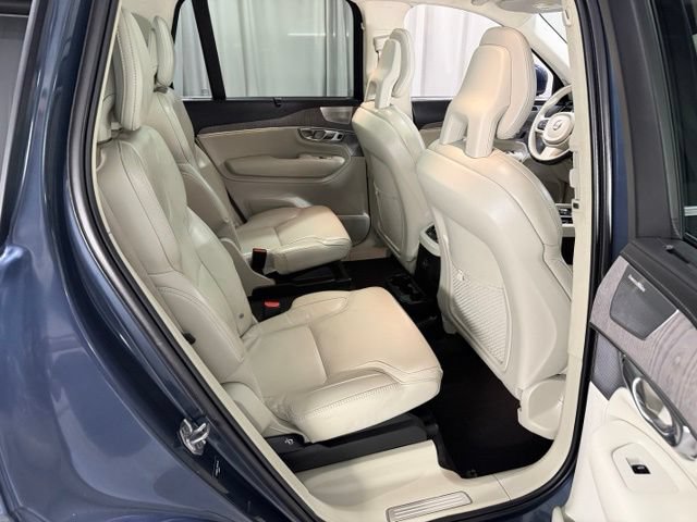 Used 2022 Volvo XC90 T8 Inscription AWD/4WD image 11