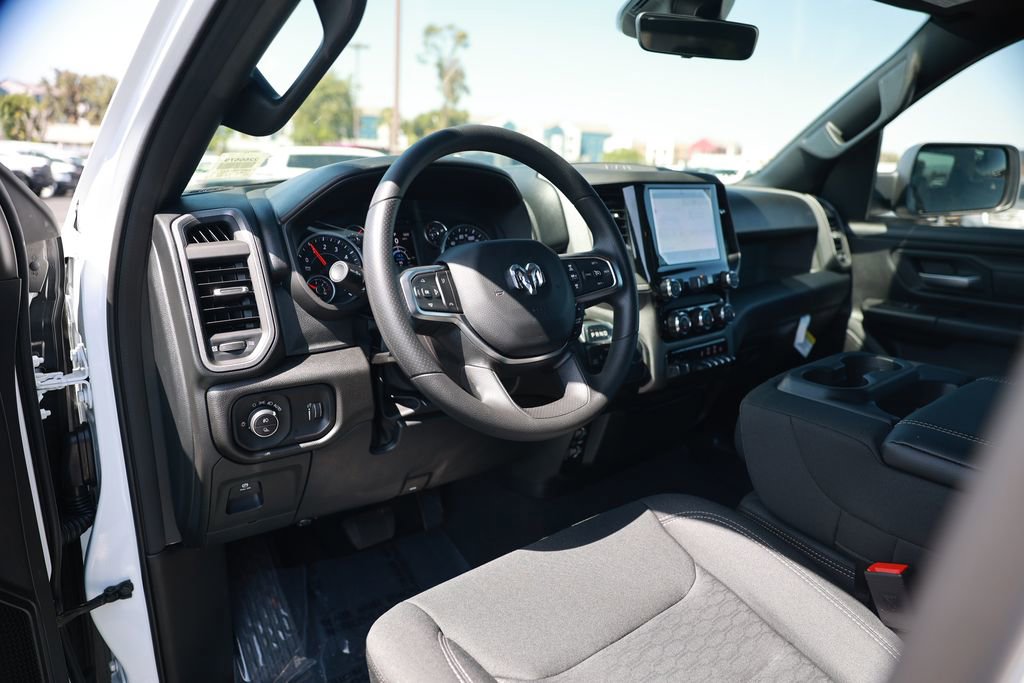 New 2026 RAM 1500 Express AWD/4WD image 11
