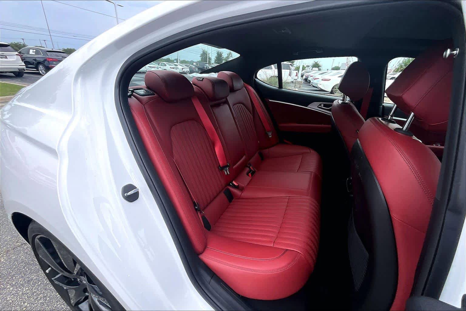 Used 2023 Genesis G70 2.0T w/ Sport Prestige Package RWD image 20
