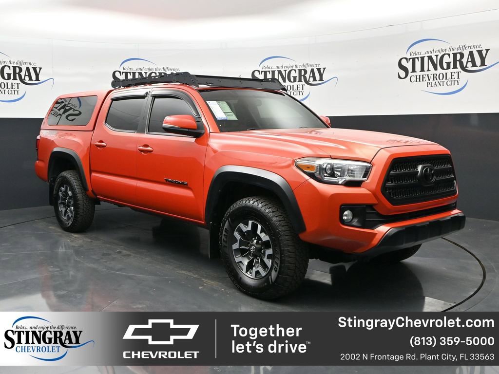 Used 2017 Toyota Tacoma TRD Off-Road image 1