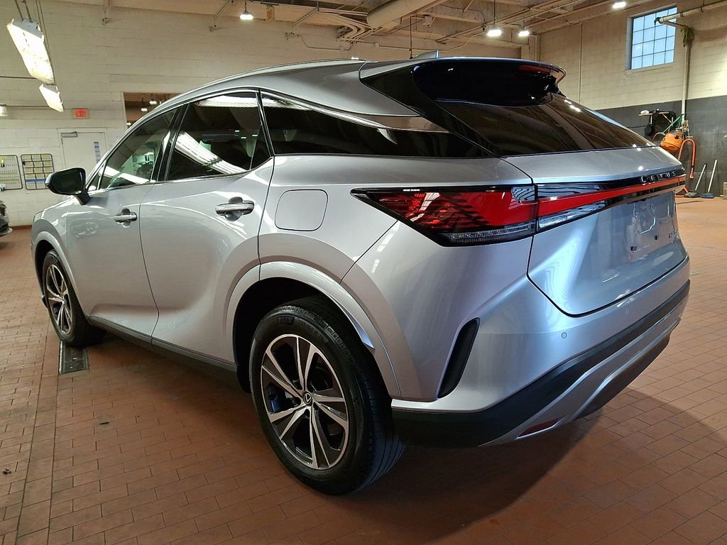 Used 2023 Lexus RX 350 Premium w/ Accessory Package AWD/4WD image 6