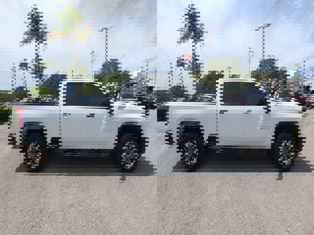 Used 2025 Chevrolet Silverado 2500 Custom w/ Custom Value Package image 4