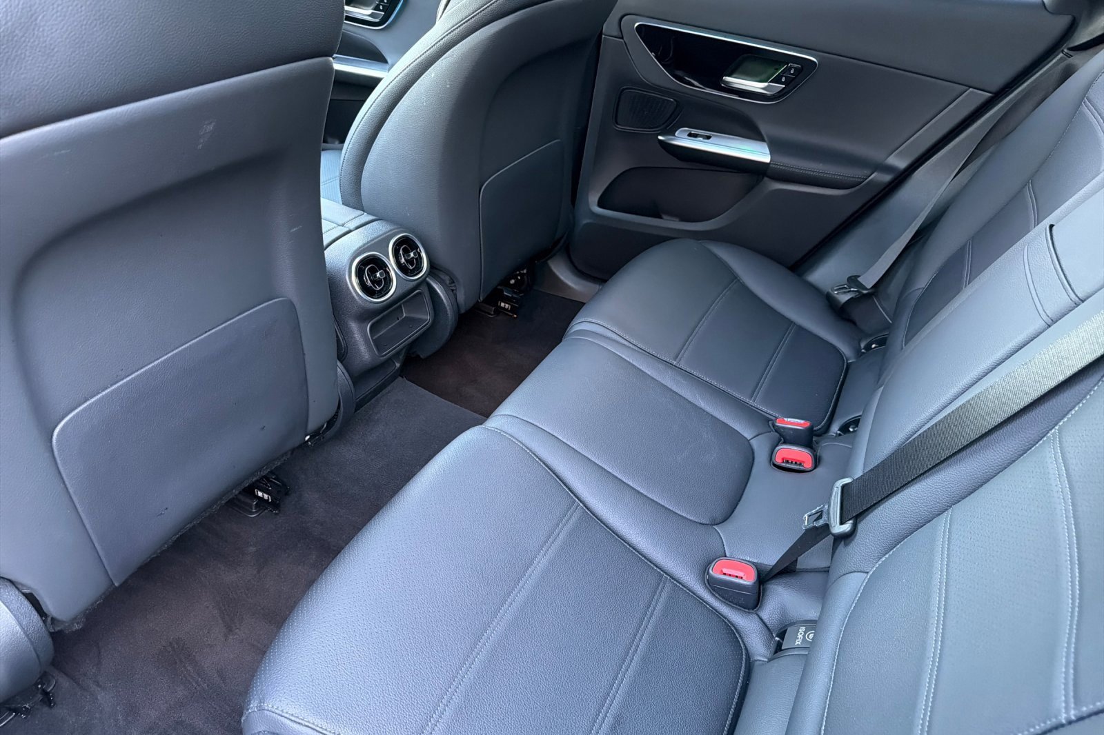 Certified 2025 Mercedes-Benz GLC 300 GLC 300 4MATIC image 13