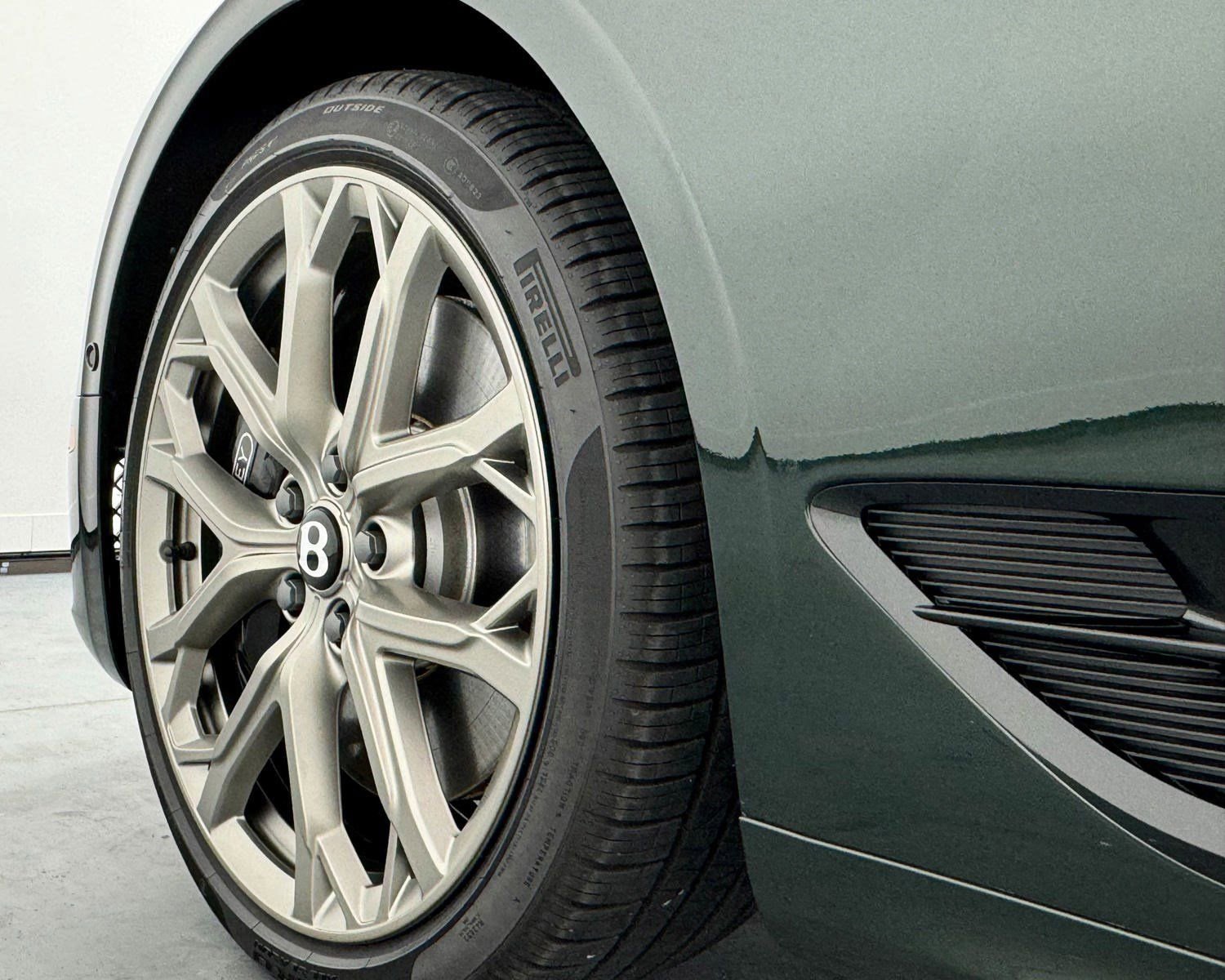 Used 2024 Bentley Continental GT S image 42