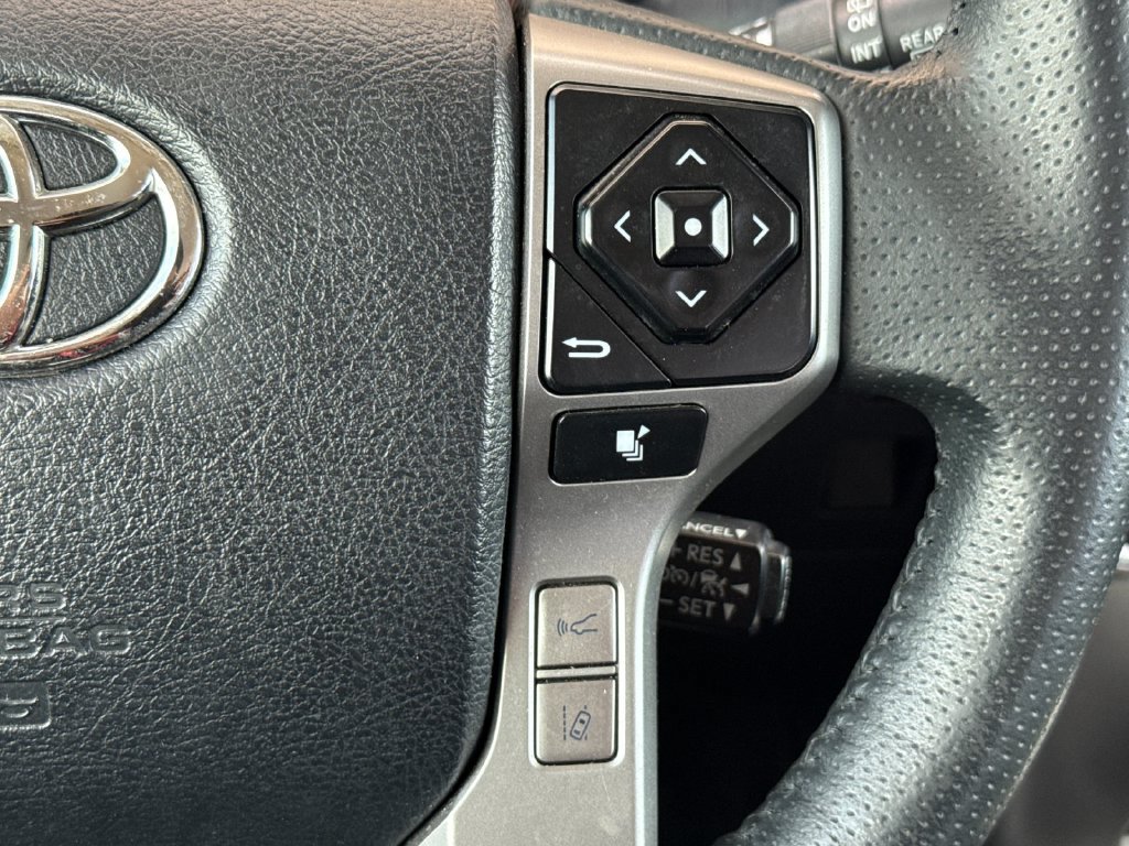Used 2024 Toyota 4Runner SR5 AWD/4WD image 25