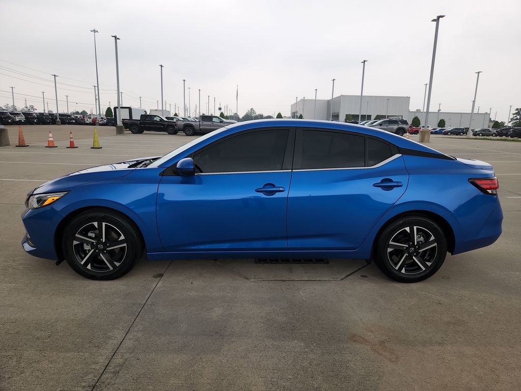 Used 2023 Nissan Sentra SV w/ All-Weather Package FWD image 8
