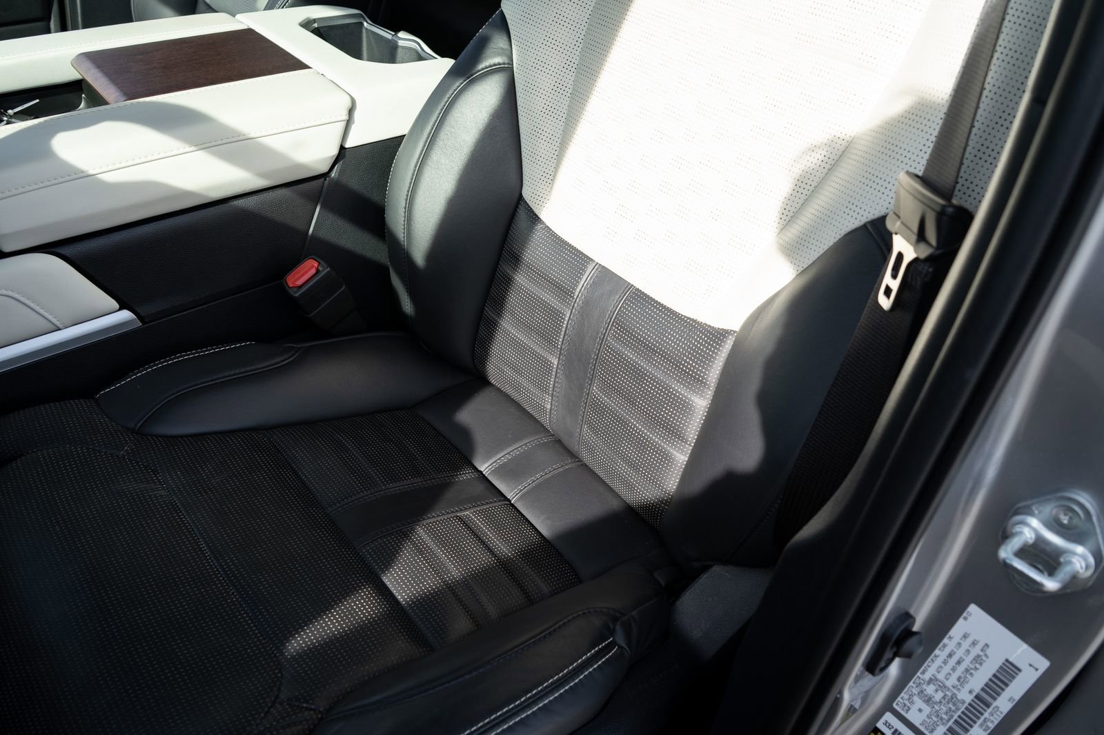 Used 2024 Toyota Sequoia Capstone AWD/4WD image 29