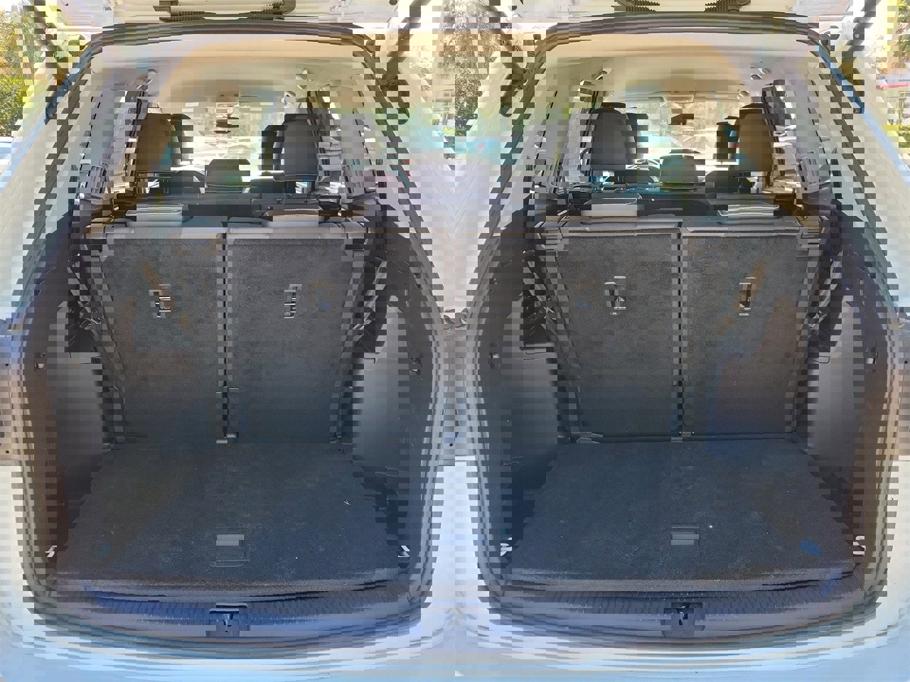 Used 2025 Volkswagen Atlas SE image 8