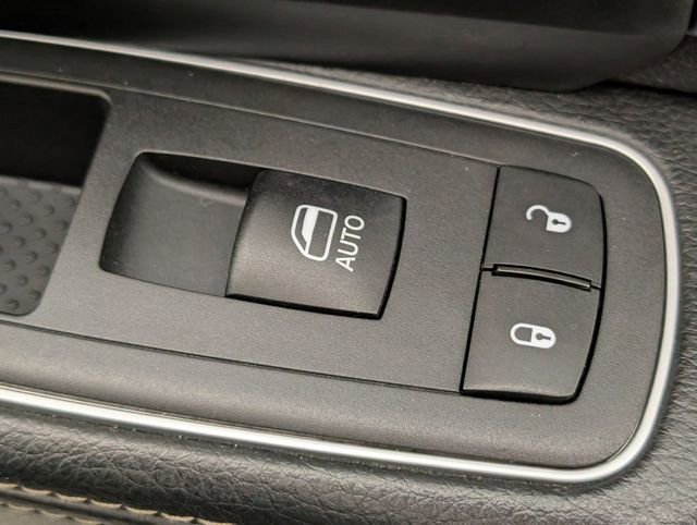 Certified 2022 RAM 3500 Laramie image 37