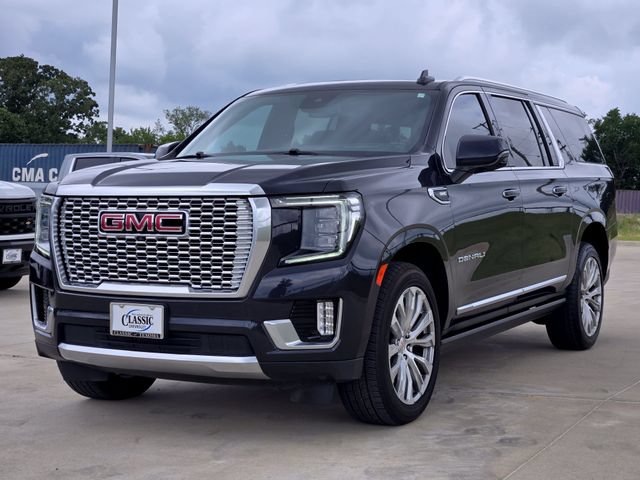 Used 2023 GMC Yukon XL Denali AWD/4WD image 4