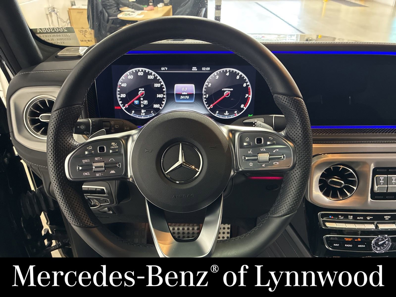 Used 2023 Mercedes-Benz G 550 image 10