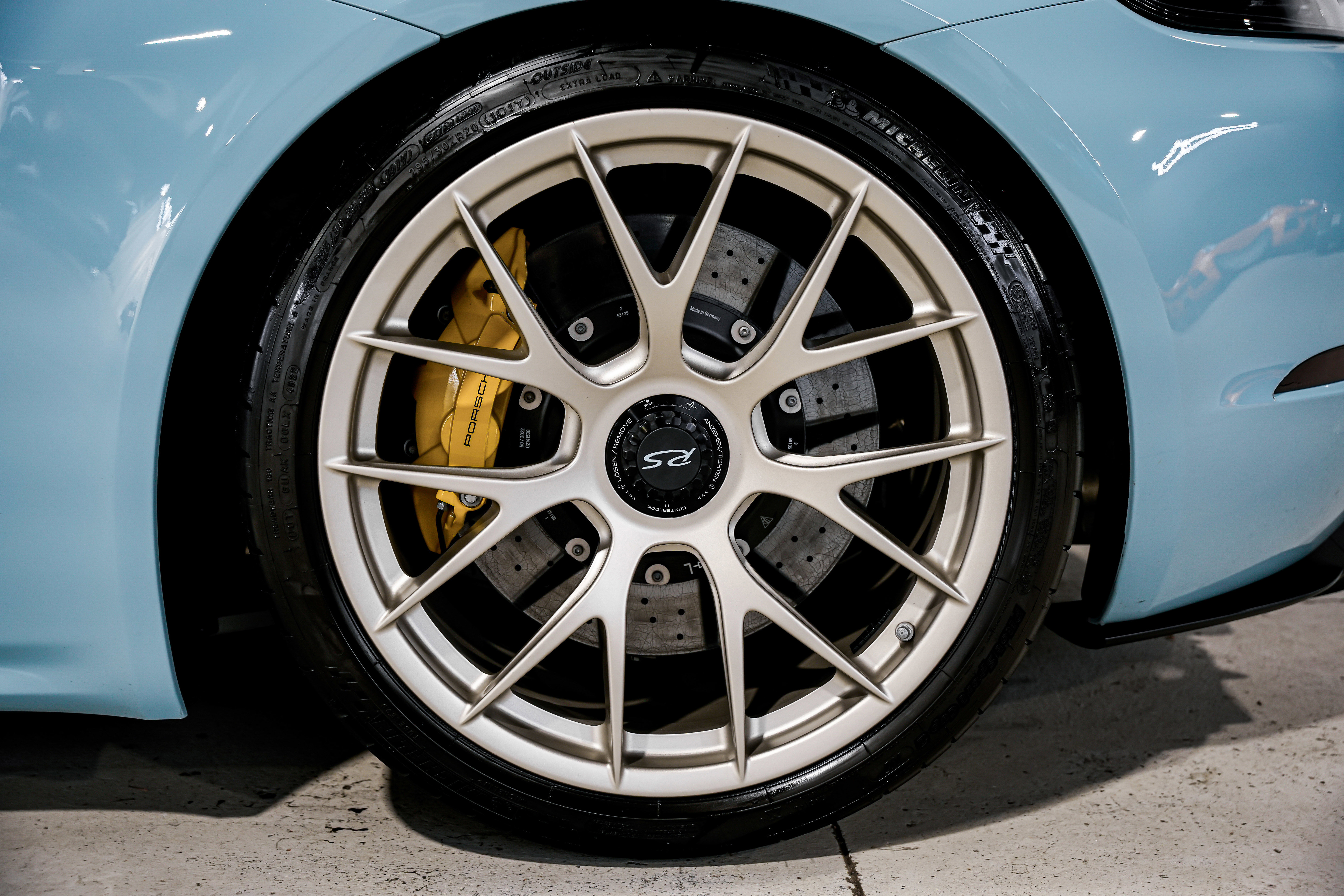 Used 2023 Porsche 718 Cayman GT4 RS image 53