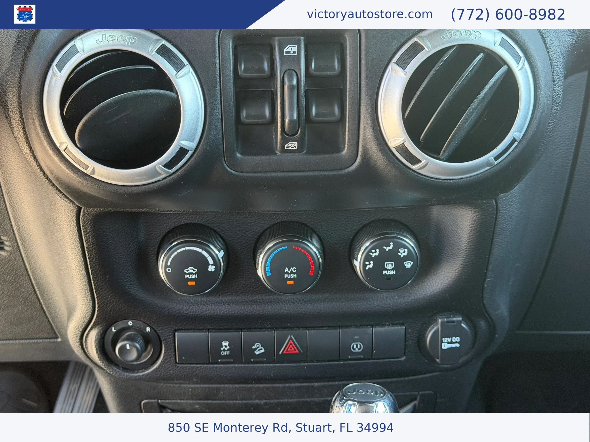 Used 2013 Jeep Wrangler Unlimited Rubicon w/ Connectivity Group AWD/4WD image 20