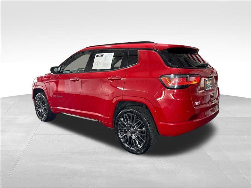 Used 2022 Jeep Compass Limited w/ (RED) Package AWD/4WD image 7