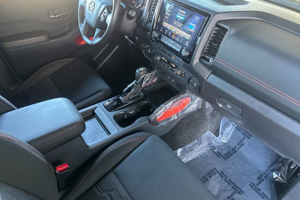 Used 2024 Nissan Frontier PRO-4X w/ Off-Road Protection Package image 14