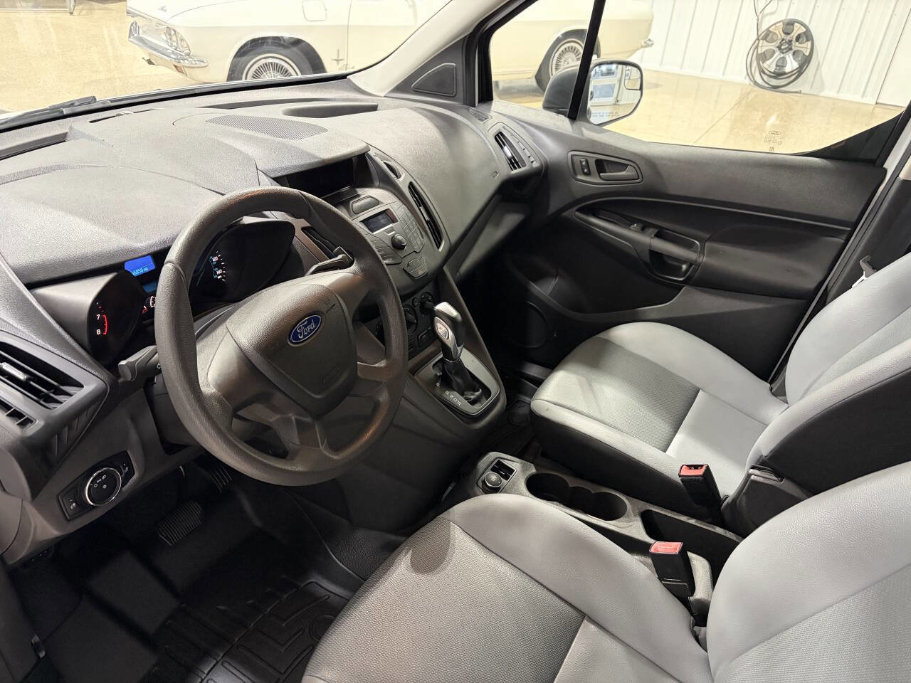 Used 2015 Ford Transit Connect XL image 8