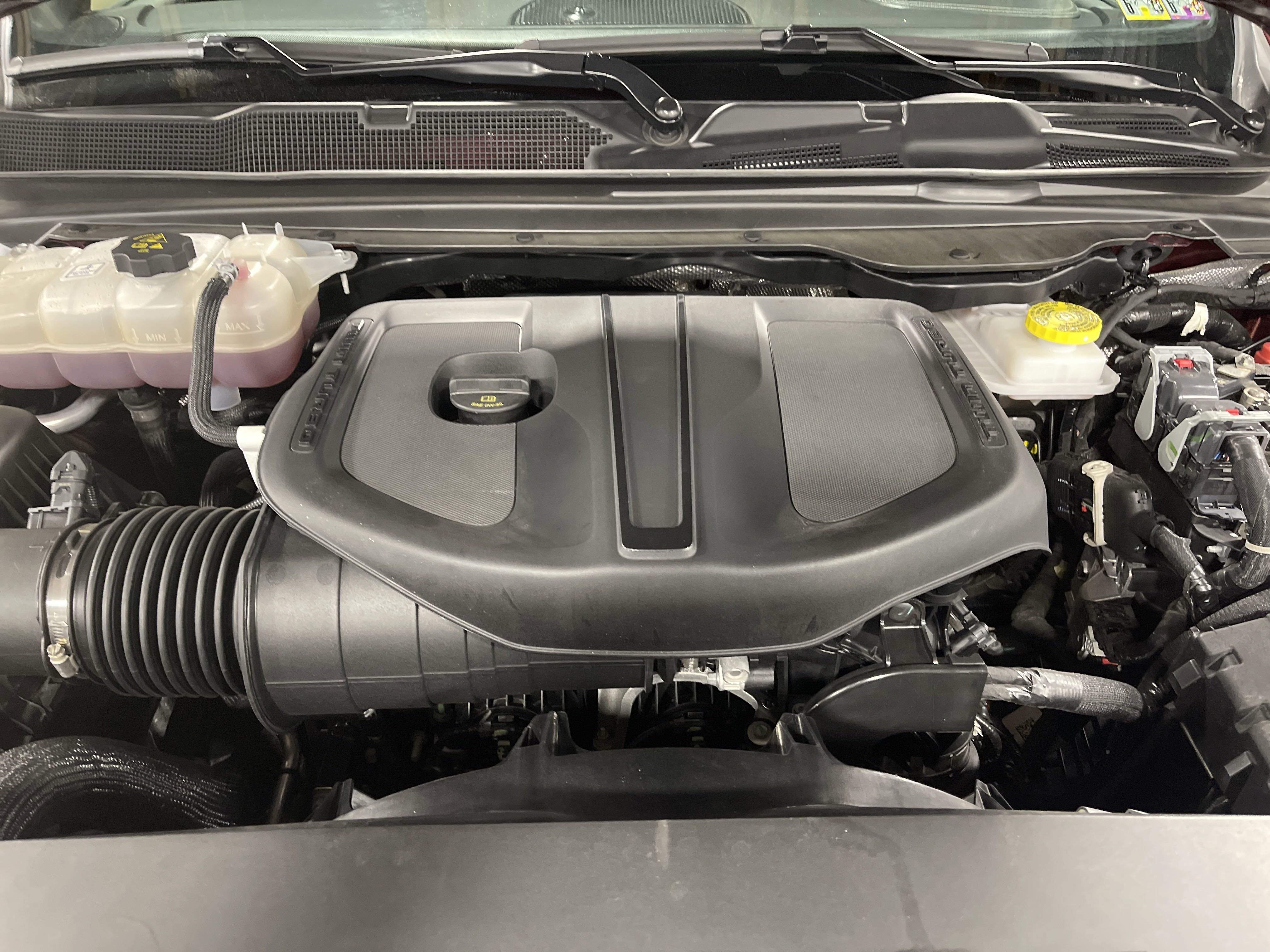 Used 2025 RAM 1500 Laramie w/ Sport Appearance Package image 17