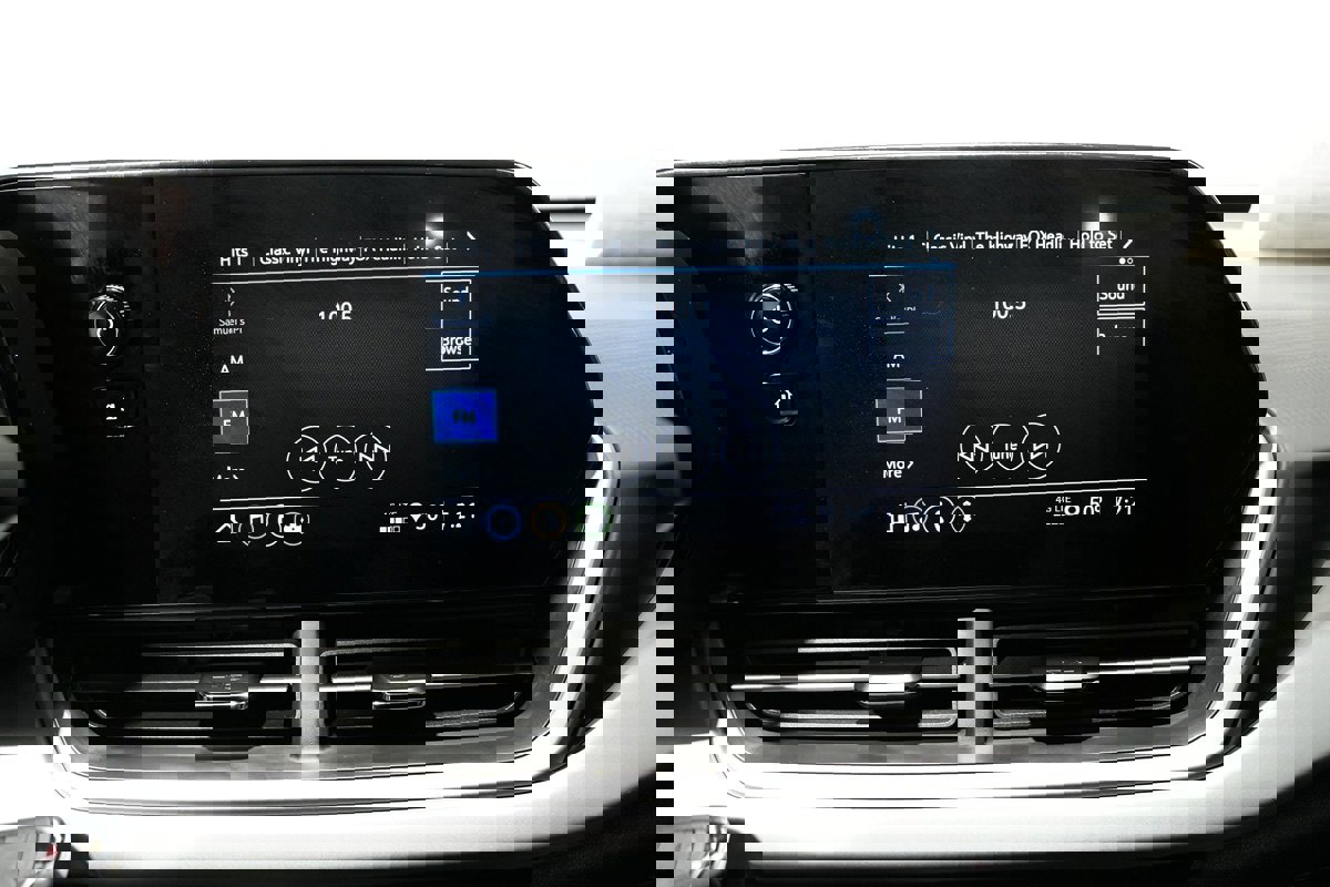 Used 2026 Chevrolet Trax LS w/ Driver Confidence Package image 18