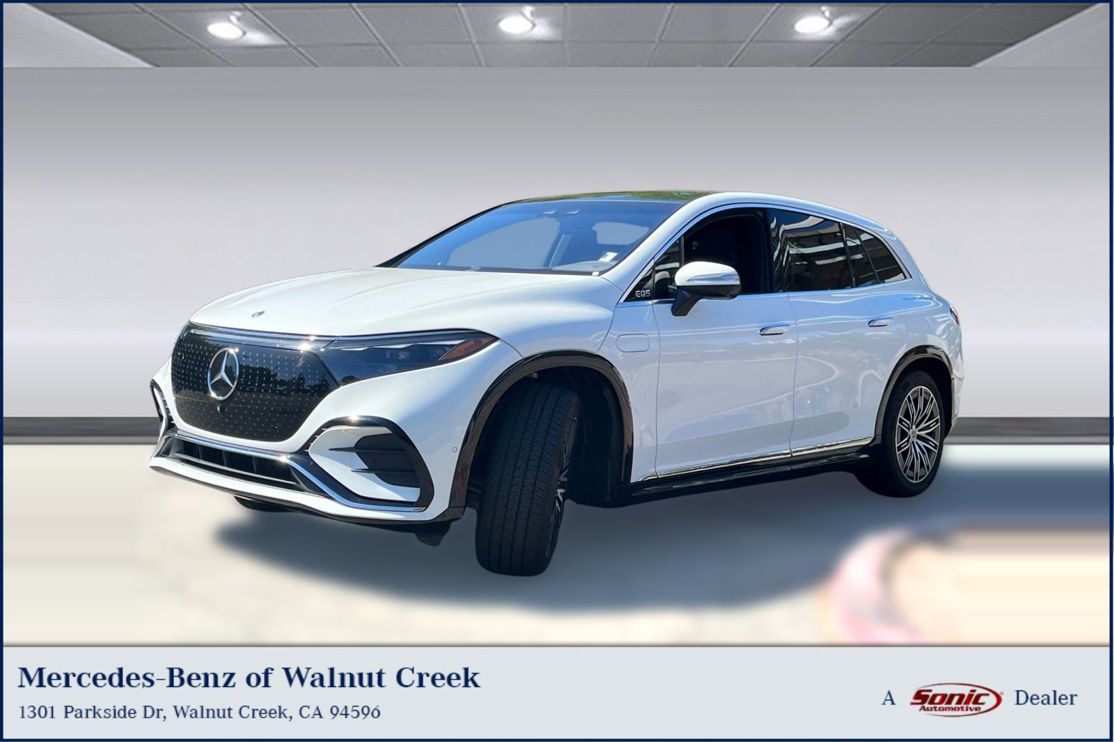 Used 2023 Mercedes-Benz EQS 580 4MATIC SUV image 1