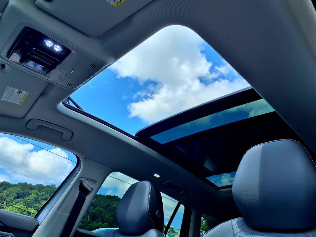 New 2025 Volkswagen Tiguan SE AWD/4WD image 8