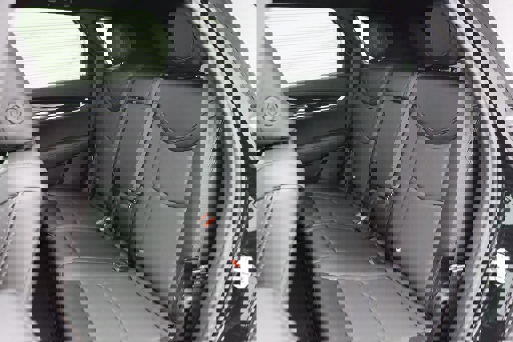 Used 2025 Cadillac XT5 Premium Luxury image 12