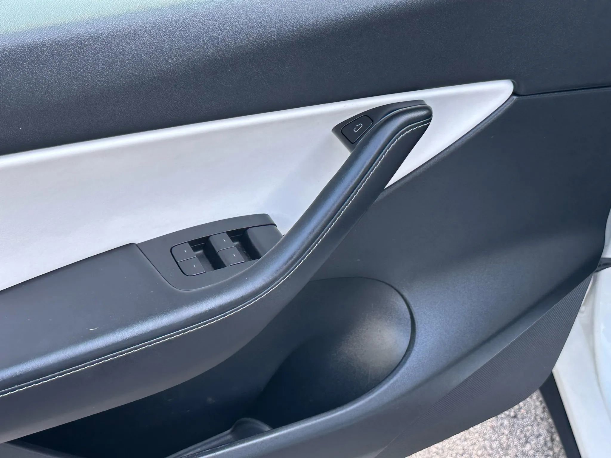 Used 2021 Tesla Model Y Long Range image 12