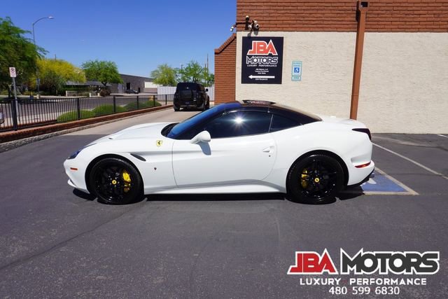 Used 2015 Ferrari California T image 55