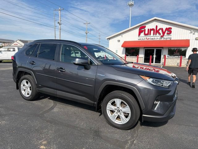 Used 2019 Toyota RAV4 XLE w/ Convenience Package AWD/4WD image 1