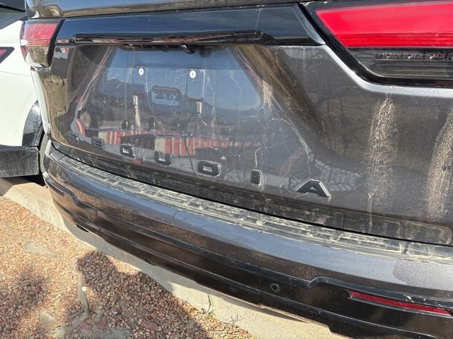 Used 2024 Toyota Sequoia Platinum image 5