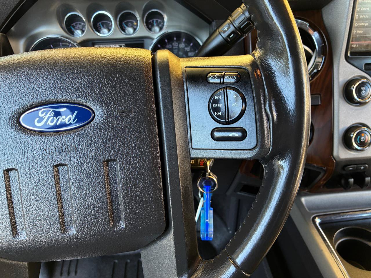 Used 2015 Ford F250 Lariat w/ Lariat Ultimate Package AWD/4WD image 30