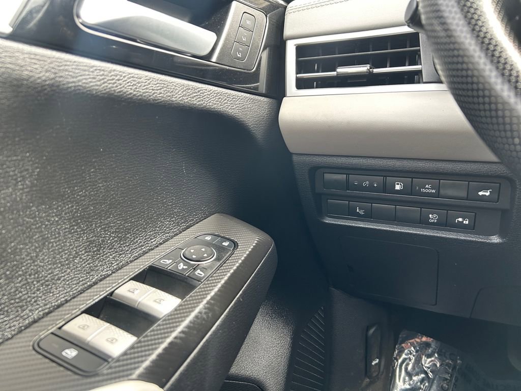 Used 2024 Mitsubishi Outlander SEL image 18