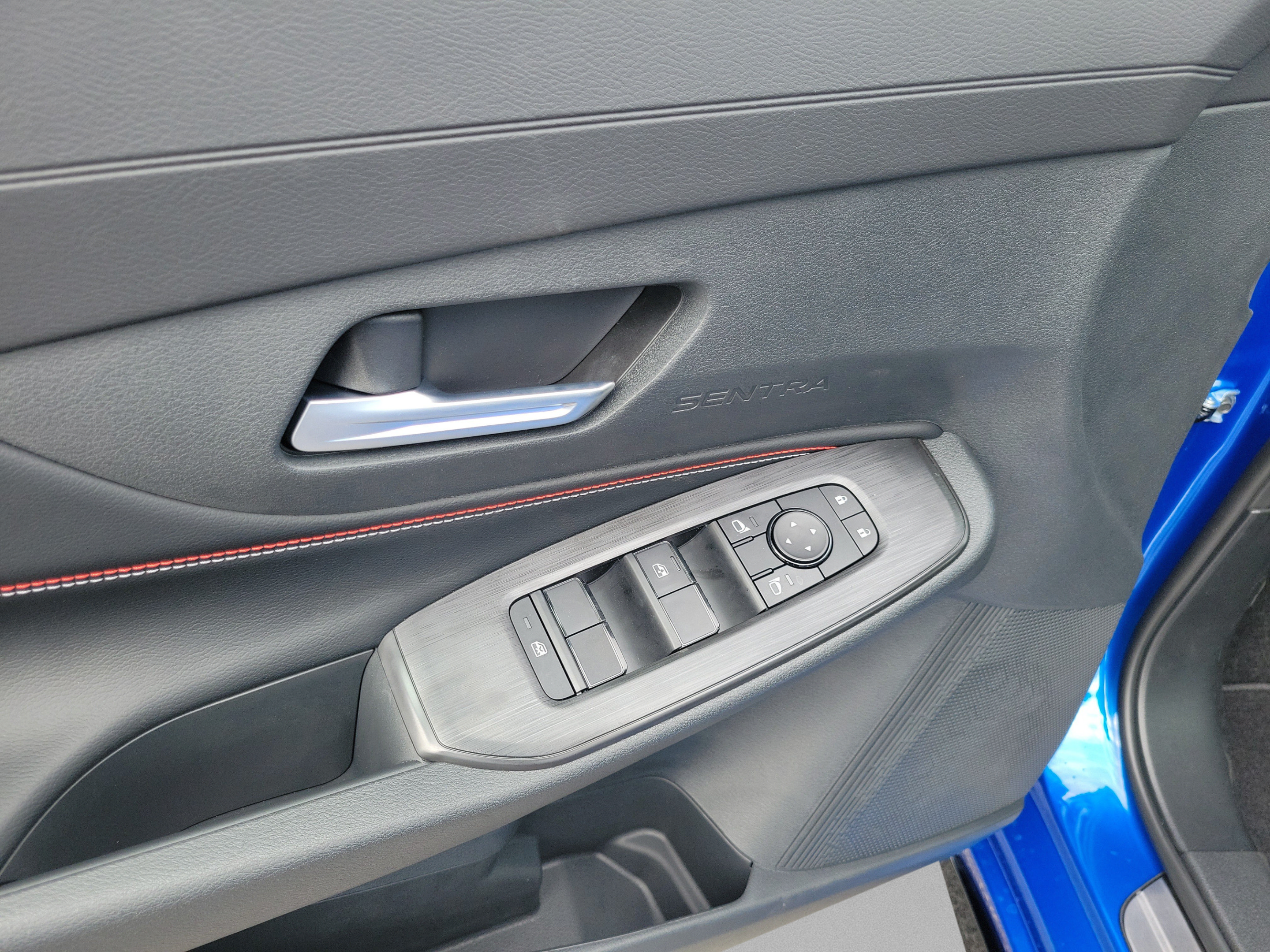 New 2027 Nissan Sentra SR w/ Floor Mat Package FWD image 15