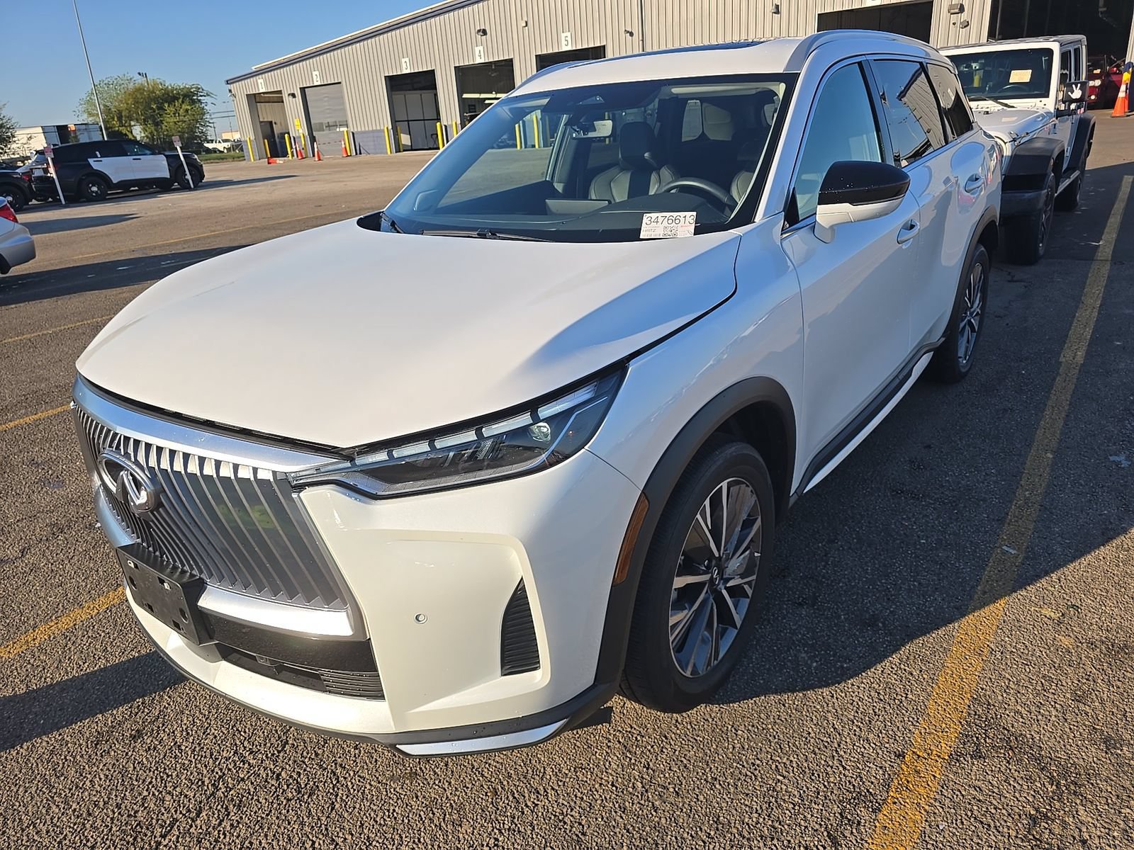 Used 2026 INFINITI QX60 Luxe AWD/4WD image 1