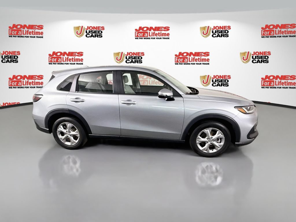 Used 2025 Honda HR-V LX image 16