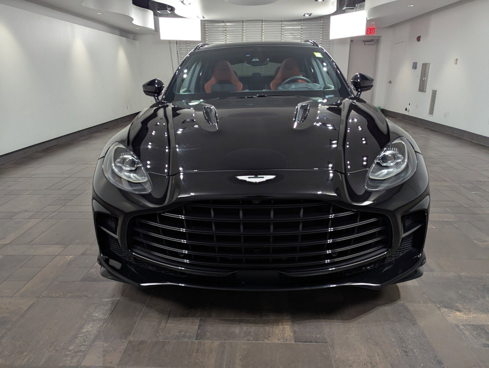 Used 2023 Aston Martin DBX 707 image 7