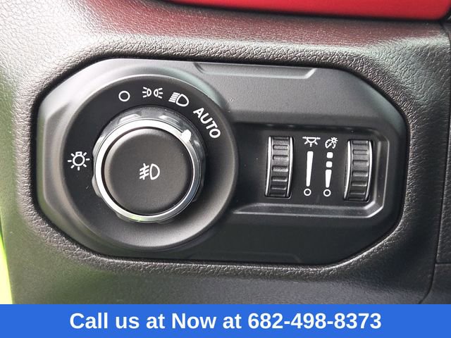 Used 2021 Jeep Wrangler Unlimited Rubicon w/ Xtreme Recon 35" Tire Package image 26