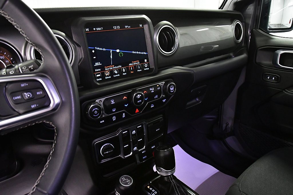 Used 2023 Jeep Wrangler Sahara image 19