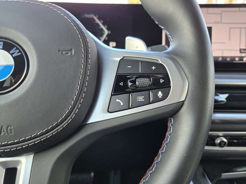 Certified 2025 BMW X7 M60i image 31