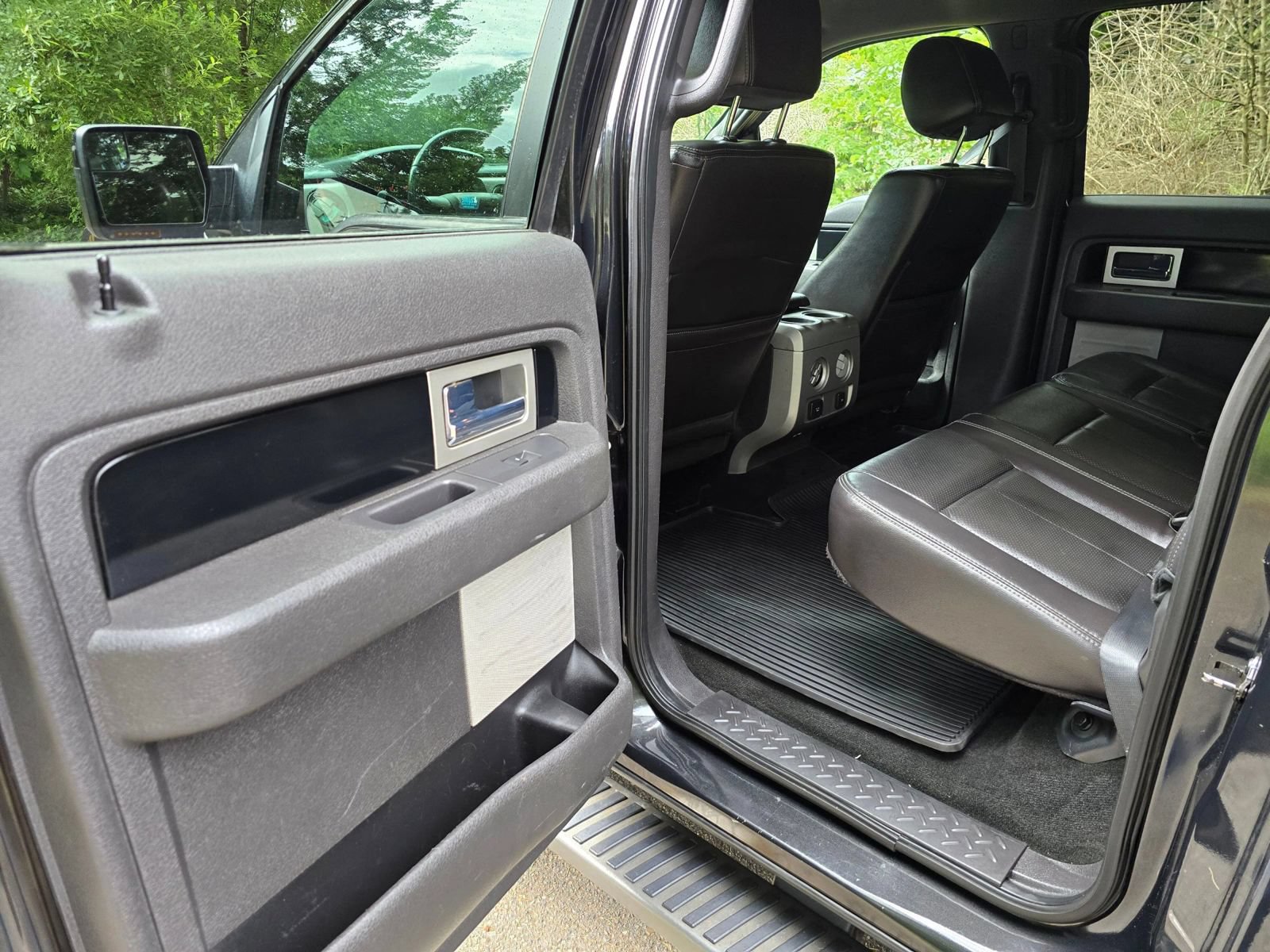 Used 2012 Ford F150 FX4 w/ FX Luxury Pkg AWD/4WD image 19