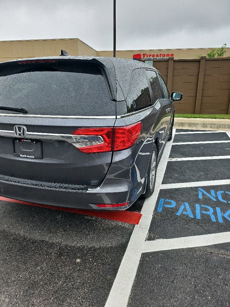 Used 2020 Honda Odyssey EX image 3