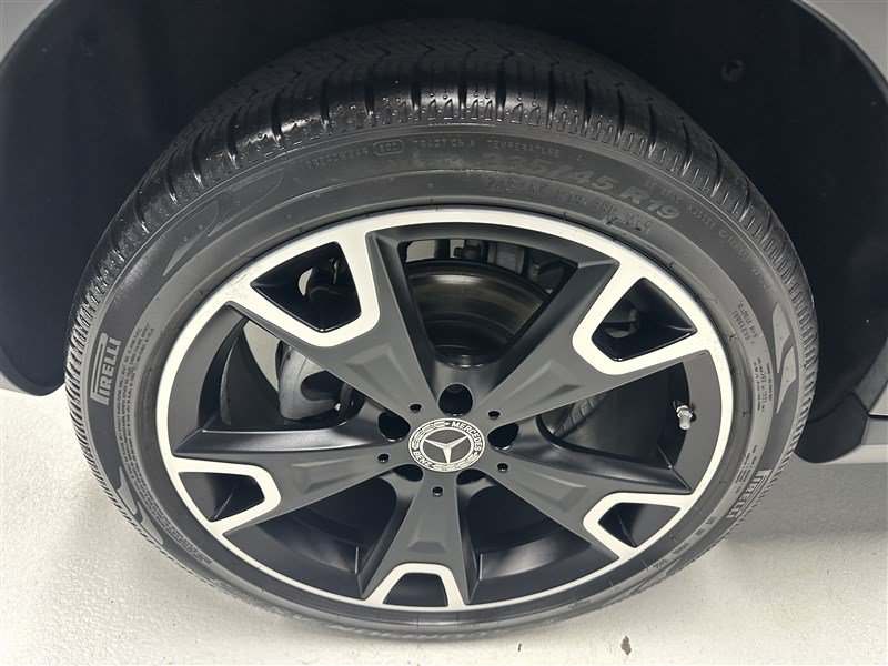 Used 2020 Mercedes-Benz GLA 250 4MATIC image 14