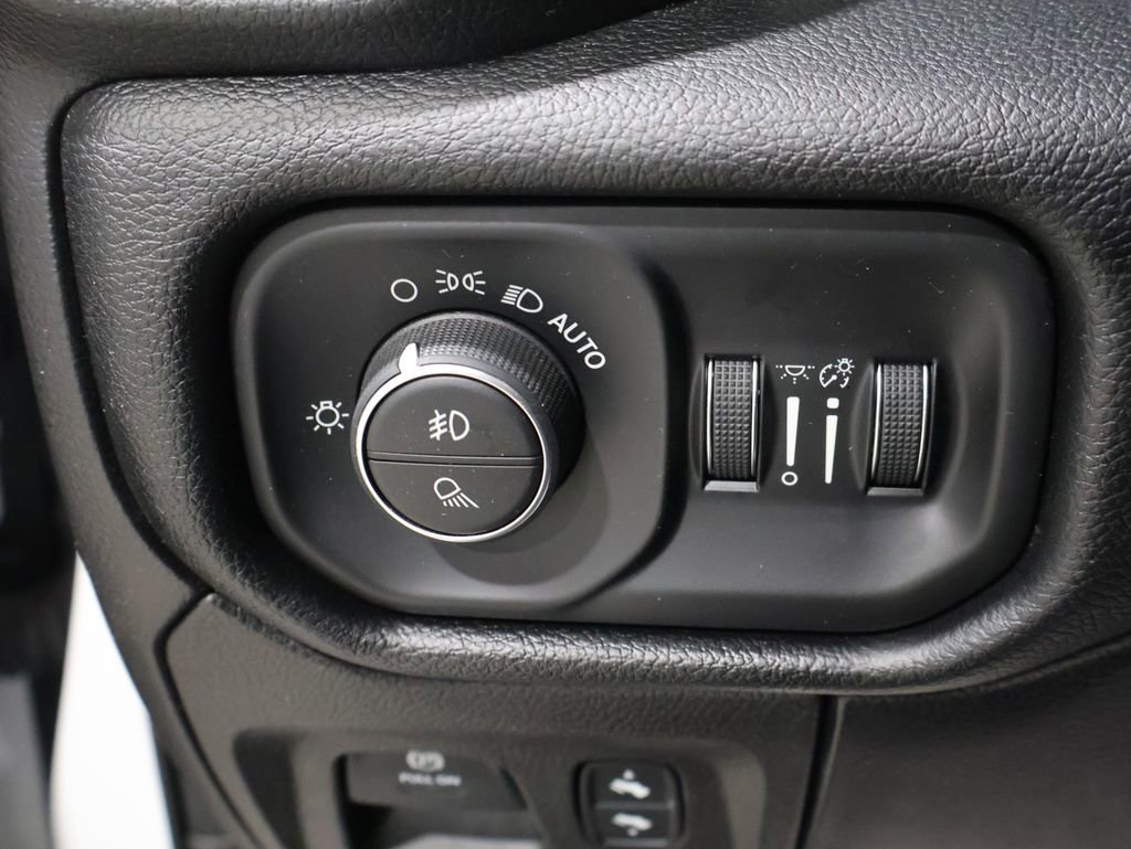 Used 2019 RAM 1500 Sport w/ Alpine Leather & Sound Group image 34