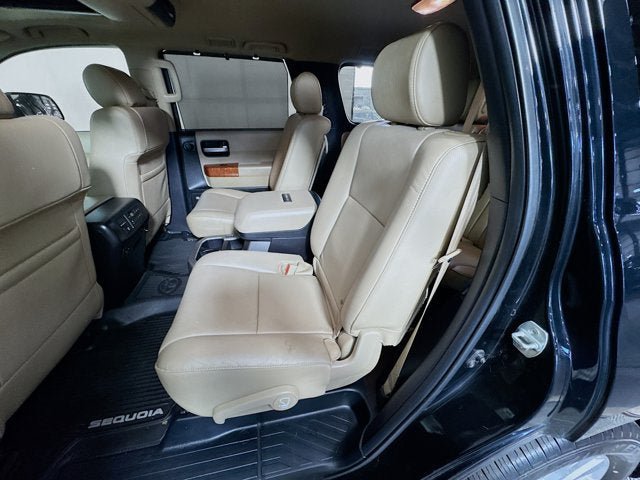 Used 2019 Toyota Sequoia Platinum AWD/4WD image 15