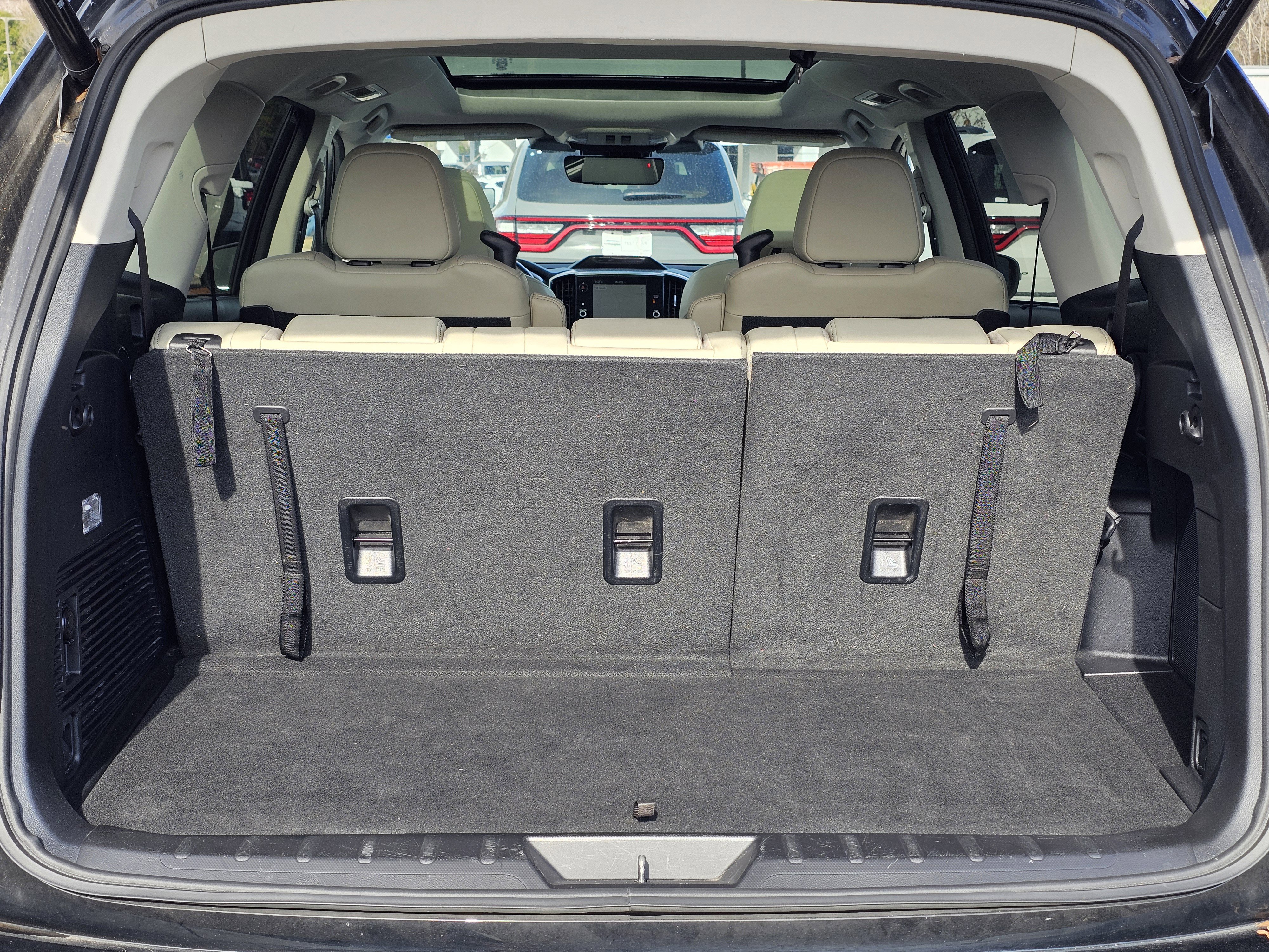 Used 2023 Subaru Ascent Limited w/ Technology Package image 14