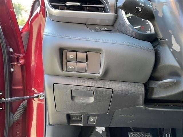 Used 2022 Toyota Highlander XLE image 93