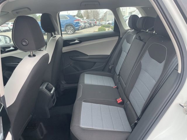 New 2026 Volkswagen Taos S image 21