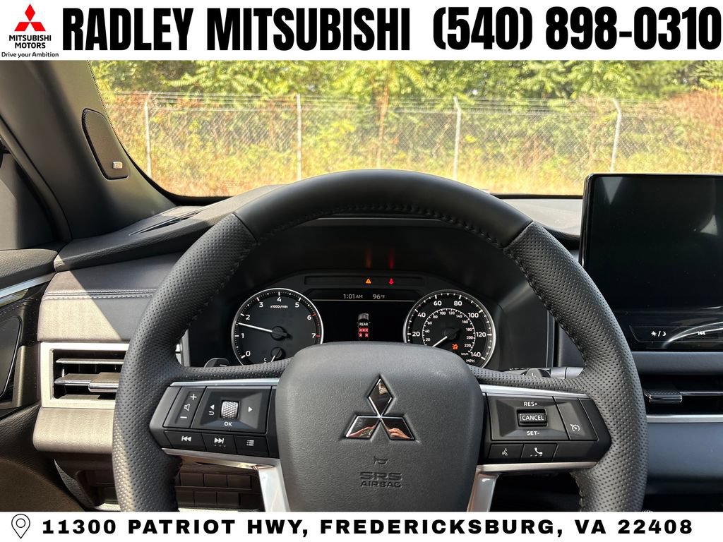 New 2026 Mitsubishi Outlander LE AWD/4WD image 6