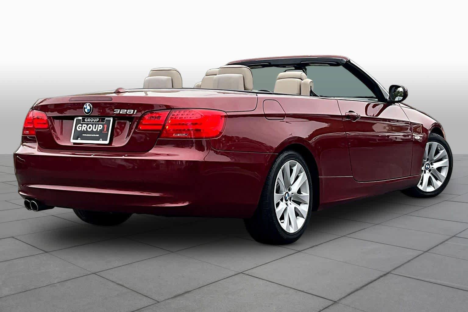 Used 2013 BMW 328i Convertible image 13