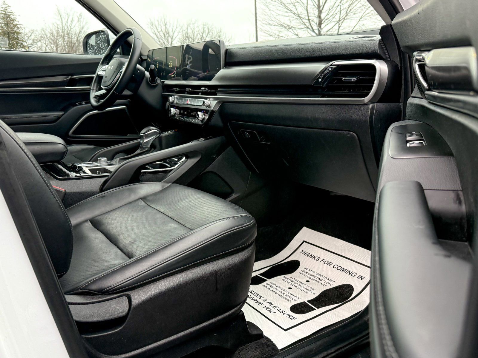 Certified 2024 Kia Telluride S w/ S Sunroof Package image 15