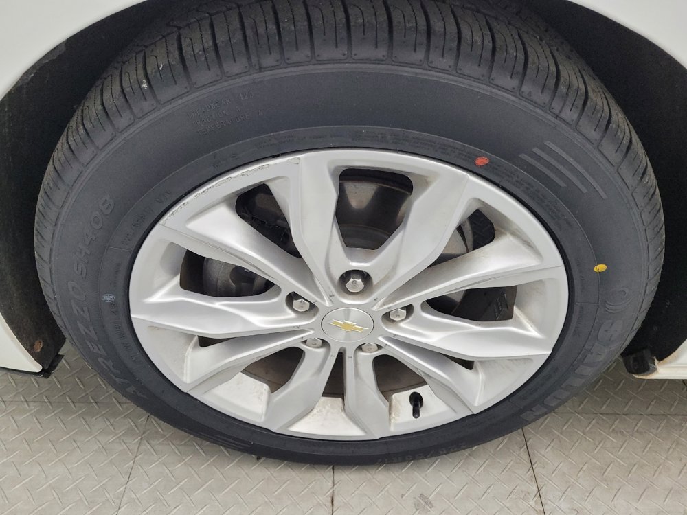 Used 2022 Chevrolet Malibu LT image 31